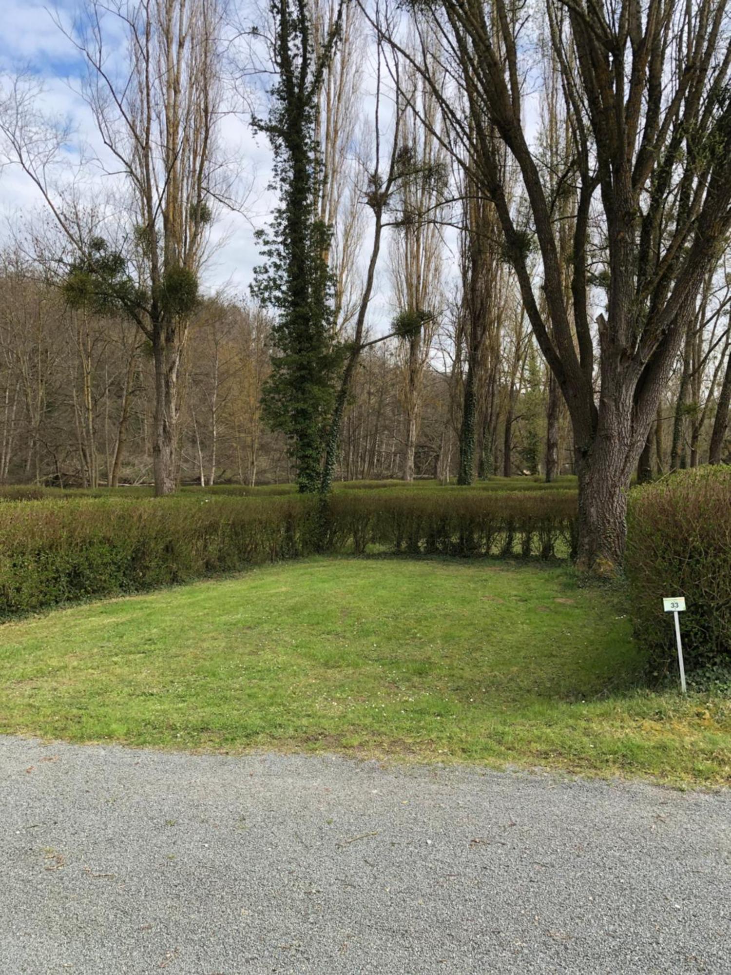 Camping Du Pont De St Gal Saint-Gal-sur-Sioule ภายนอก รูปภาพ