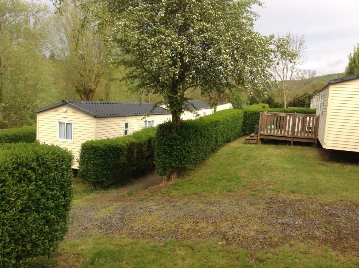 Camping Du Pont De St Gal Saint-Gal-sur-Sioule ภายนอก รูปภาพ