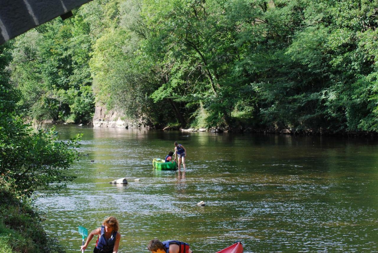 Camping Du Pont De St Gal Saint-Gal-sur-Sioule ภายนอก รูปภาพ