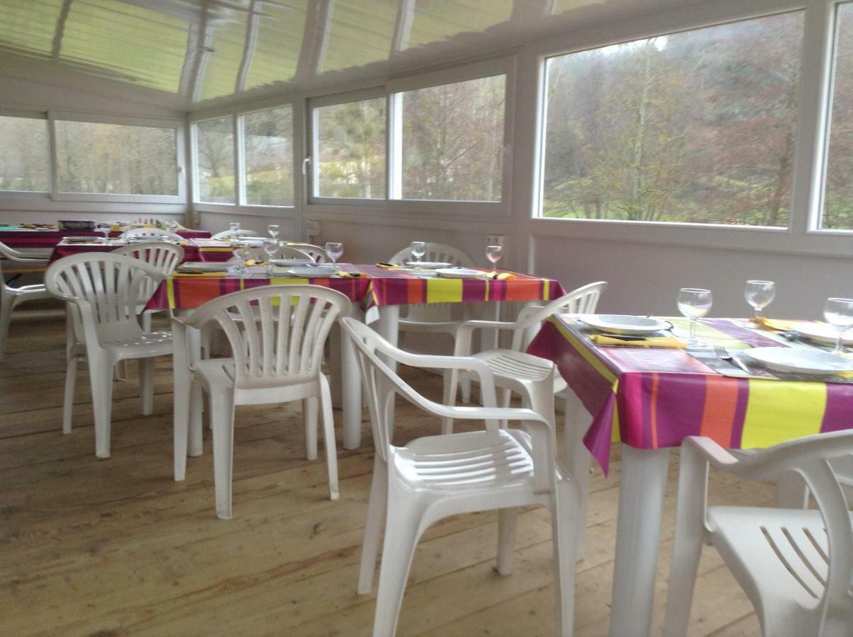 Camping Du Pont De St Gal Saint-Gal-sur-Sioule ภายนอก รูปภาพ