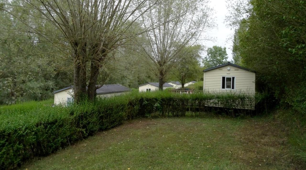 Camping Du Pont De St Gal Saint-Gal-sur-Sioule ภายนอก รูปภาพ